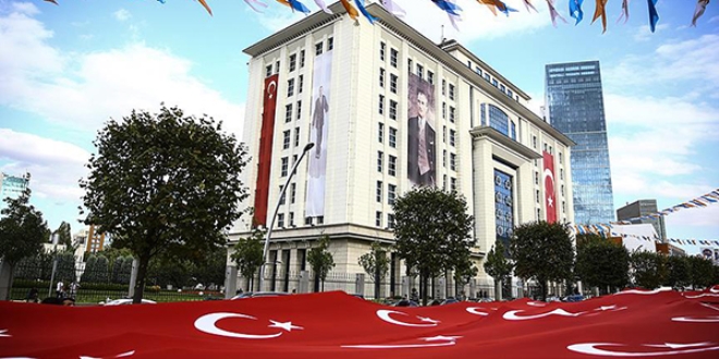 AK Parti'de yenilenme çalışmaları