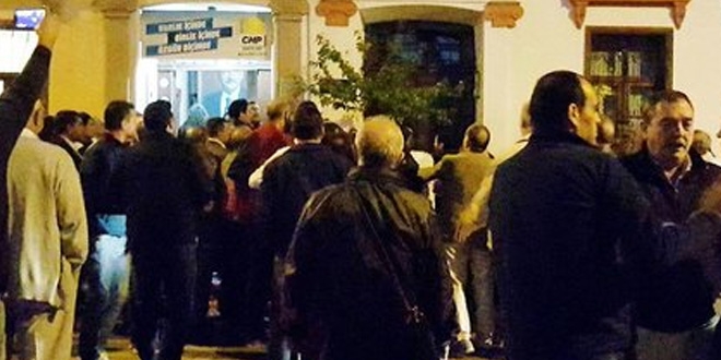 CHP'nin Edremit'teki delege seçiminde kavga çıktı