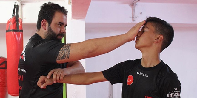 Osmanlı tokadı boks ile harmanlandı
