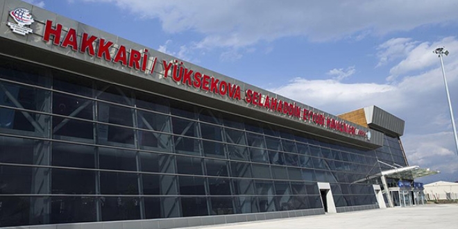 Yüksekova'da 9 ayda 915 uçak seferi yapıldı