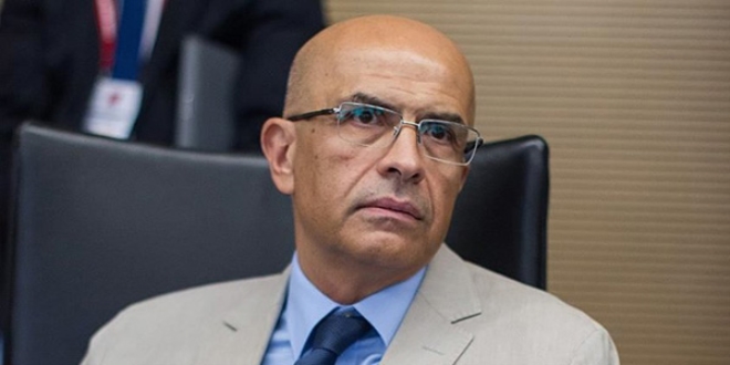 Enis Berberoğlu ameliyat oldu