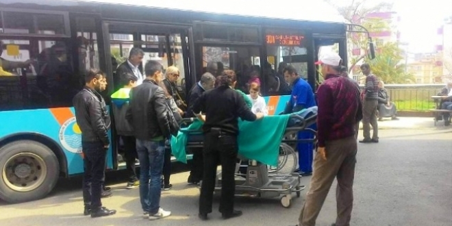 Rahatsızlanan kişi, halk otobüsüyle hastaneye kaldırıldı
