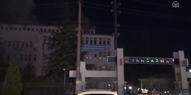Afyonkarahisar İl Jandarma Komutanlığı'nda yangın çıktı