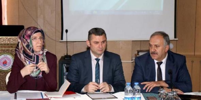 'Peygamberimizin Hayatı' ders kitabı Sivas'ta yazılıyor