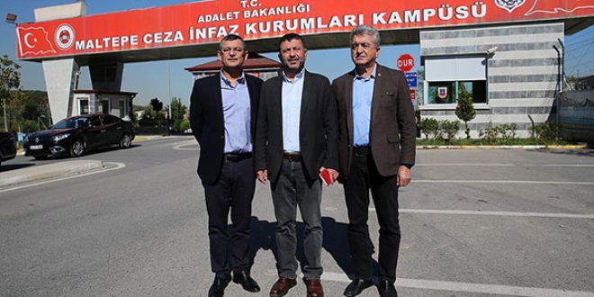 CHP heyetinden Enis Berberoğlu'na ziyaret