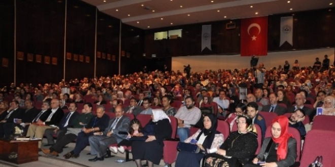 'Modern psikolojinin pozitivist bakışı çözüm üretemiyor'