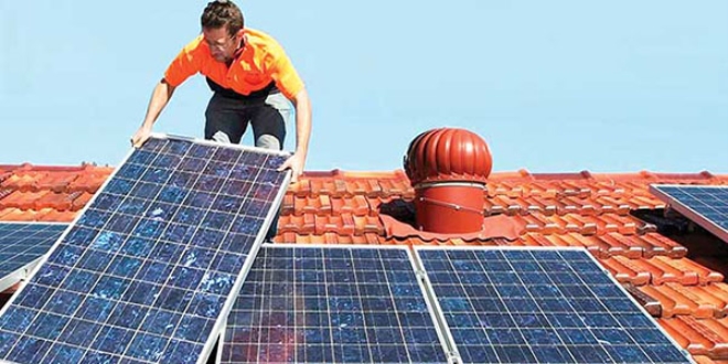 Vatandaş çatısında elektrik üretebilecek