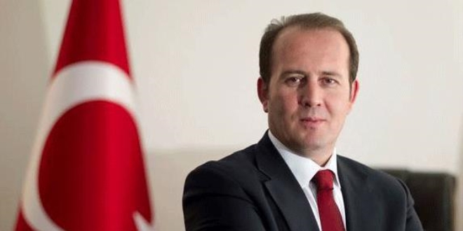 'Dost dediklerimiz Türkiye'nin en ufak bir açığını arıyor'