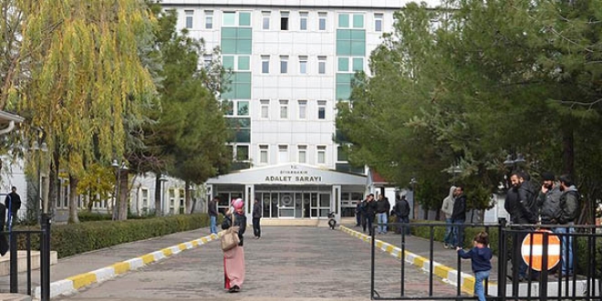 'Vergi' adı altında topladıkları parayı PKK'ya aktarmışlar