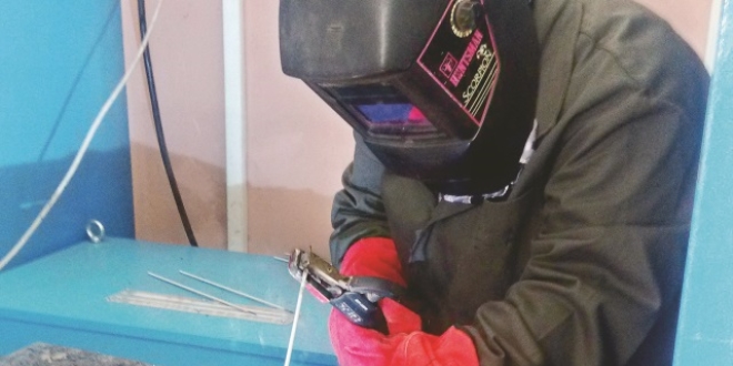 Şiddet mağduru kadına sanayiciden destek