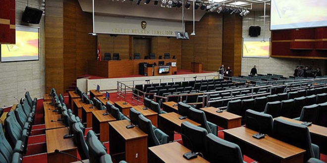 Öğretmenine anlattı, marketçinin tacizleri ortaya çıktı!