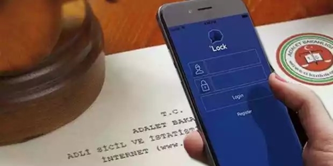 Mahkeme Bakan: ByLock, hatta deil cihaza ykleniyor