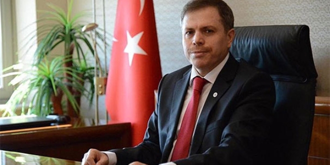 Eski rektöre FETÖ davası