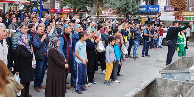 Burası Ankara... 7'den 70'e bomba meraklısı