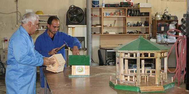 Cezaevinden 'usta' olarak çıkıyorlar
