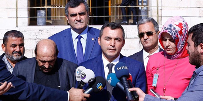 Ölümü şüpheli bulunan askerlerin aileleri Meclis'te
