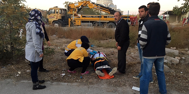 Konya'da işçi servisi kaza yaptı: 12 yaralı