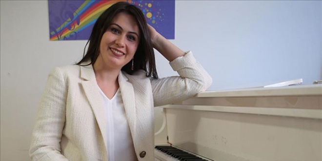 'Rus gelin' piyanoda Türk yetenekleri keşfediyor