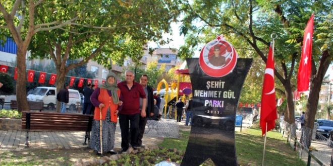 Şehidin adı 32 yıl sonra parka verildi