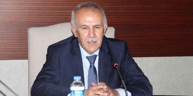 Hatay valisi yaralı askeri hastanede ziyaret etti