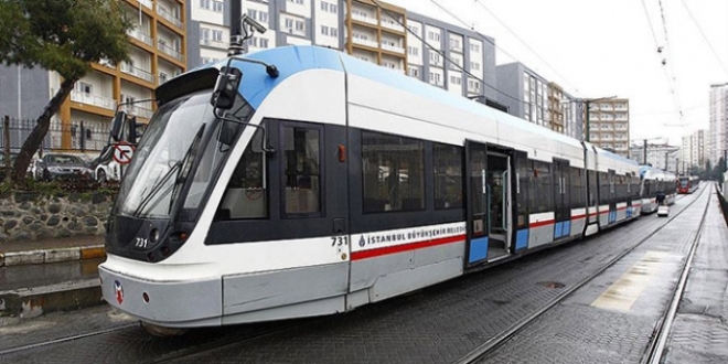 stanbul'da Tramvay hattnda arza meydana geldi