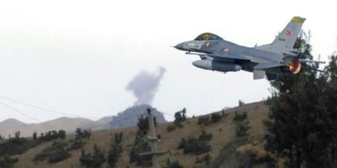 TSK: Irak'a düzenlenen operasyonda 9 terörist etkisiz hale getirildi.