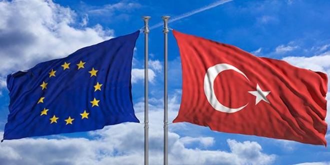AB ile müzakerelere bir darbe daha: Mali yardımlar tehlikeye girdi