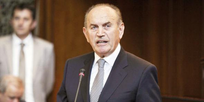 Kadir Topbaş'ın 5 danışmanı gitti