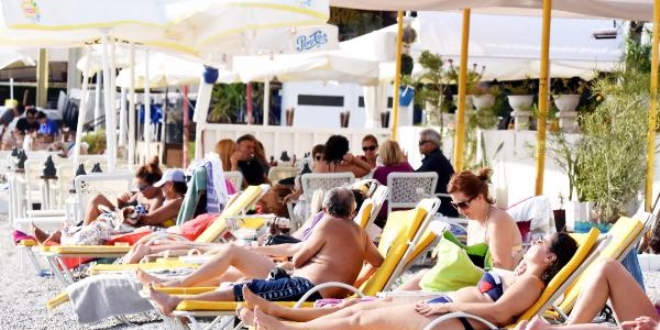 Bodrum'da sarı yaz keyfi