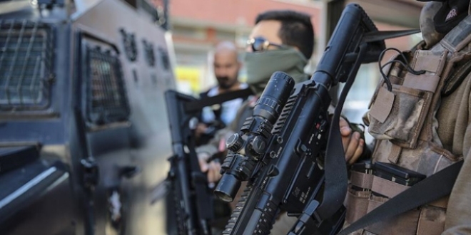 Başkentte suç örgütüne operasyon: 13 kişi gözaltında