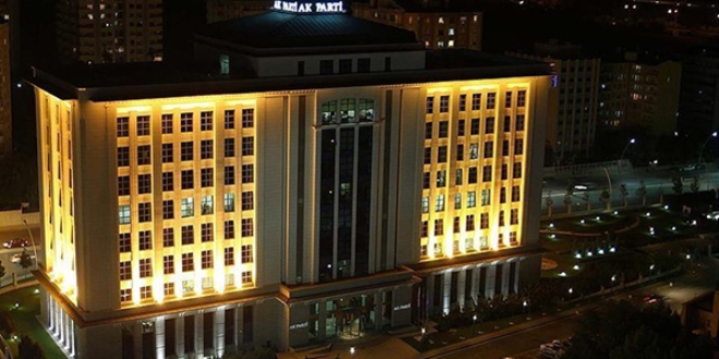 AK Parti MYK toplantısı sona erdi