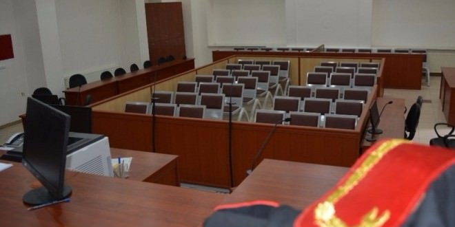 Mahkeme Başkanı: Sen niye bu sohbetlere devam ettin