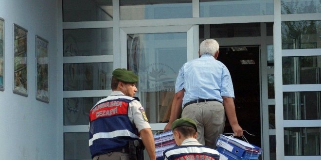Aydın'da 1'i HDP ilçe başkanı, 5 zanlı tutuklandı