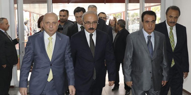 Deniz Baykal'ı ziyaretler sürüyor