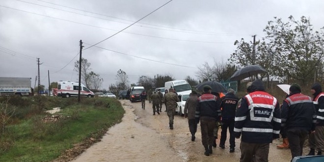 Akıntıya kapılan askeri arama çalışmaları sürüyor
