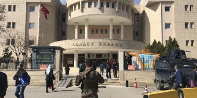 Polis memurunun şehit edilmesine ilişkin davada 1 tahliye
