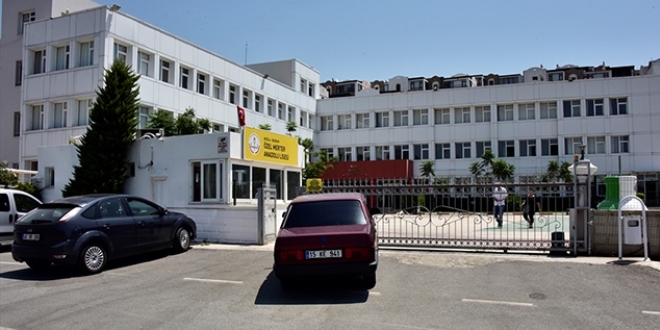 Kapatılan okuldaki öğrenciler mağdur olmayacak
