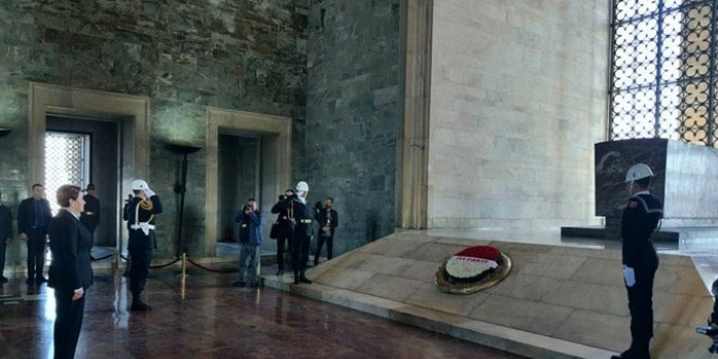 İyi Parti'den Anıtkabir ve Hacı Bayram ziyareti