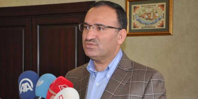 Bozdağ'dan CHP eski Genel Başkanı Baykal'a ziyaret