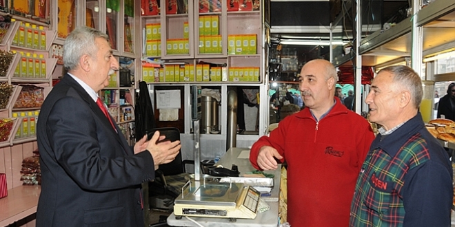 'Esnafın e-ticaret gibi gelişen ağlarda bulun ması gerek'