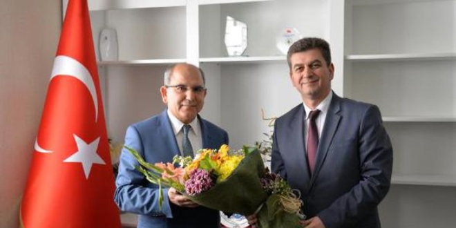 Konya İl Sağlık Müdürlüğü'nde bayrak değişimi