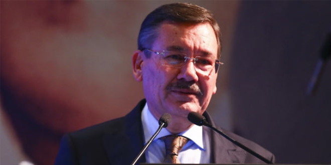 Gökçek belediye personeline veda etti