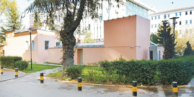 Av köşkü beton kafaya avlandı