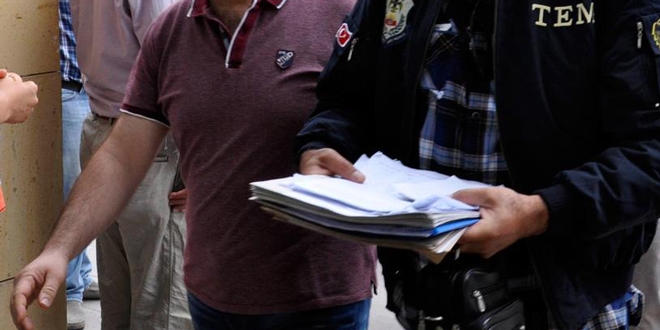 FETÖ'ye ait kurumda çalışan bir kişi tutuklandı