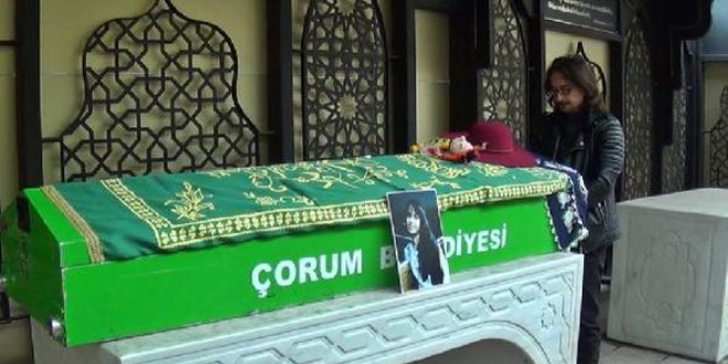 11 yaşındaki Duru, gözyaşlarıyla uğurlandı