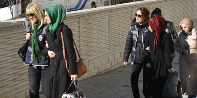 Samsun'da avukat ve emekli öğretmen dahil 13 kişi adliyede
