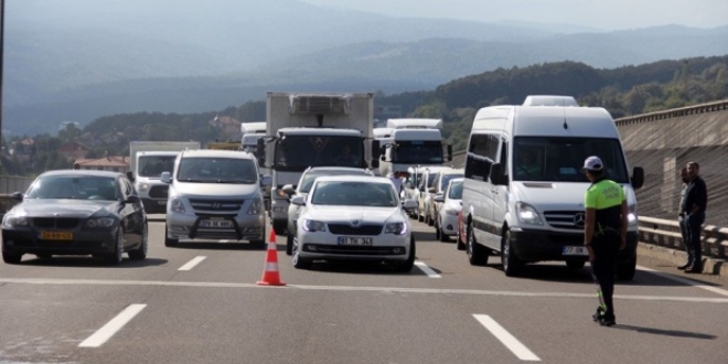 Bolu - Yeniçağa kavşağı arası 9 gün trafiğe kapalı