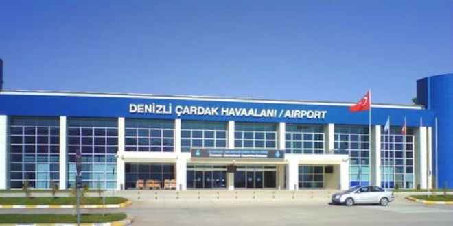Yolcu uçağı teknik arıza nedeniyle kalkamadı