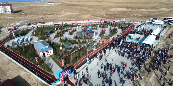 Ankara Büyükşehir Belediyesi, Van'da park yaptırdı