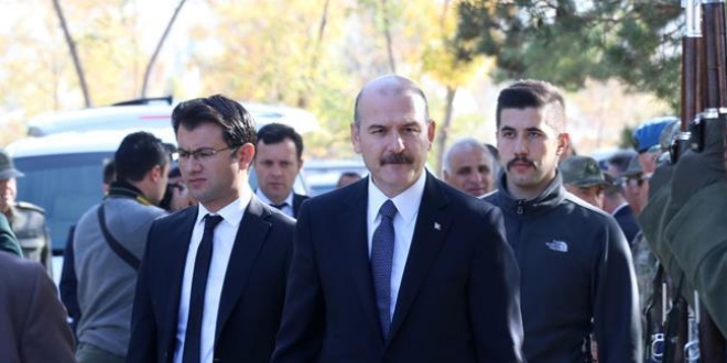 Bakan Soylu'nun başkanlığındaki toplantı başladı
